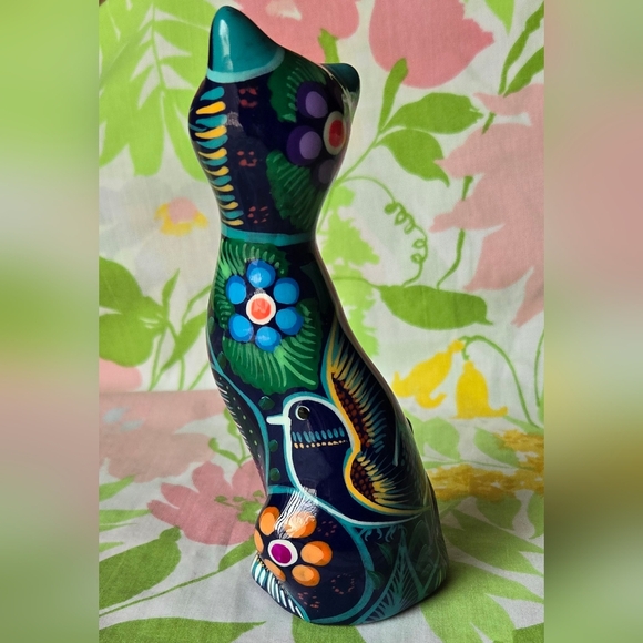 Talavera Style Cat Figurine - Picture 2 of 7
